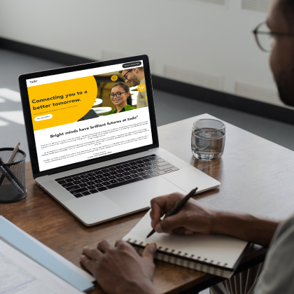 Software-engineer-looking-at-featured-employer-microsite-1