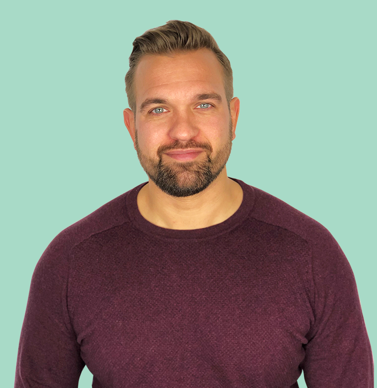 Glenn Osborn green background